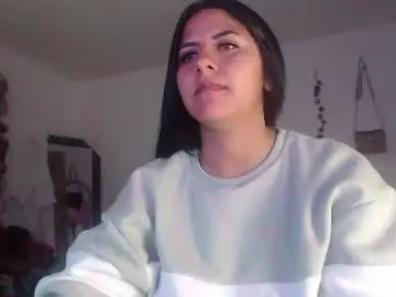 Chaturbate Adult Video Chat of hilari18