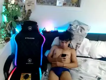 Chaturbate Live Sex Cam of kevinymike