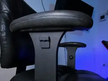 Chaturbate Sex Cam of kuzzcoo