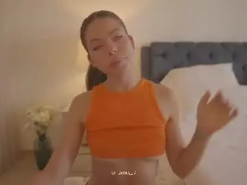Chaturbate Live Sex Cam of emma_lu1