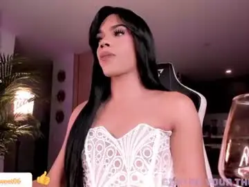Chaturbate Live Sex Cam of sweett_shinexx
