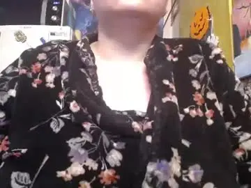 Chaturbate Nude Webcam of xxxnewlywedsxxx