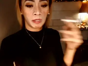 Chaturbate Live Sex Cam of 1bigsurprise4you