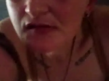 Chaturbate Watch Live Sex Cams of bonnie_clyde_pleasure_palace