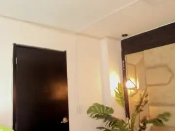 Chaturbate Live Sex of aleja__slav3