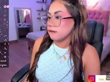 Chaturbate Watch Live Sex Cams of eveline_figeroa