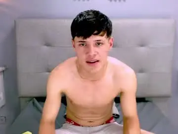 Chaturbate Live Sex Cam of kevin_tupe