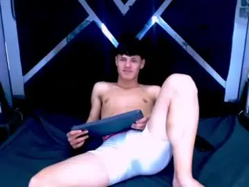 Chaturbate Private Sex Chat of kevin_tupe