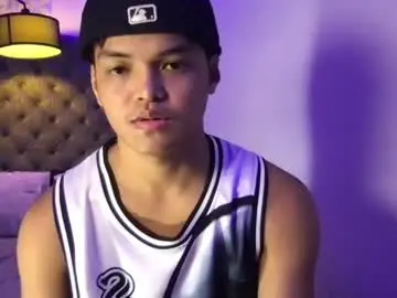 Chaturbate Private Sex Chat of asianhugescott