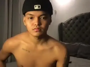 Chaturbate Adult Video Chat of asianhugescott