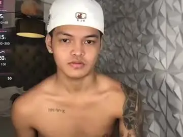 Chaturbate Live Porn of asianhugescott