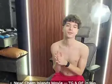 Chaturbate Live Sex Cam of calvin_loves_you