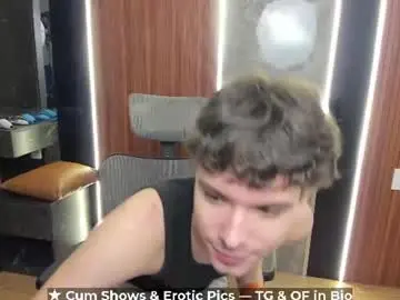 Chaturbate Watch Live Sex Cams of calvin_loves_you
