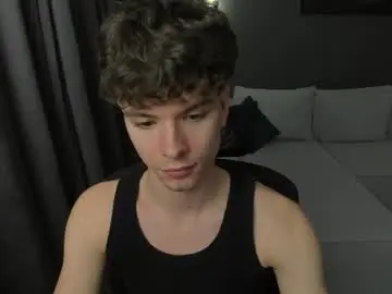 Chaturbate Live Sex of calvin_loves_you