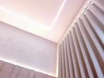 Chaturbate Live Sex Cam of lhana_fox