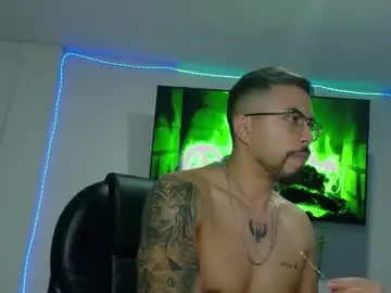Chaturbate Adult Video Chat of sebastianvelasco