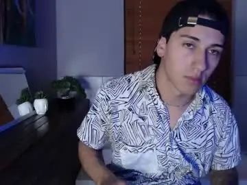 Chaturbate Adult Webcam of andyjoy_