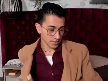 Chaturbate Sex Cam of andyjoy_