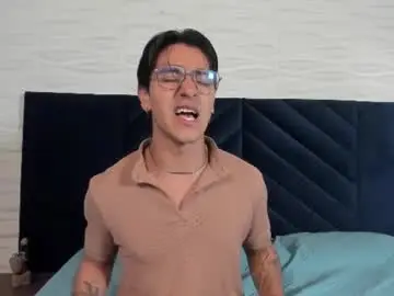 Chaturbate Sex Cam of andyjoy_