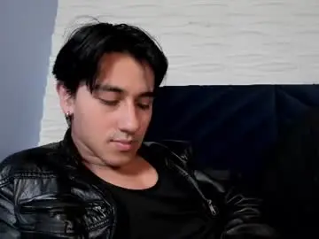 Chaturbate Nude Webcam of andyjoy_