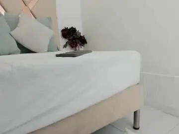 Chaturbate Free Porn Cam of emma_castilloo