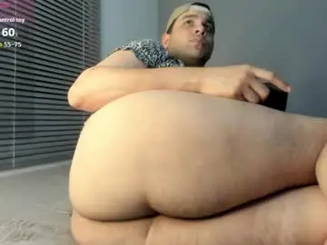 Chaturbate Adult Webcam of latin_boy_surprise