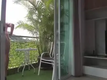Chaturbate Best live sex cam show of strong_arni