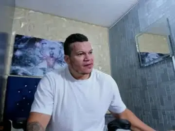 Chaturbate Watch Live Sex Cams of tyleer_scot