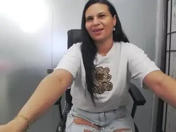 Chaturbate Watch Live Sex Cams of yaraxcox
