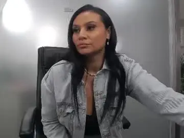 Chaturbate Best live sex cam show of yaraxcox
