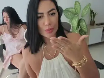 Chaturbate Live Sex of emillybrowm