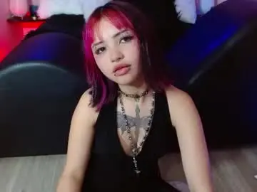 Chaturbate Adult Video Chat of ivey_red