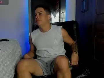 Chaturbate Live Porn of mattiwsmorris_