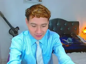 Chaturbate Best live sex cam show of _santi2