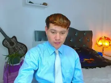 Chaturbate Live Sex Cam of _santi2