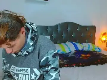 Chaturbate Live Sex of _santi2