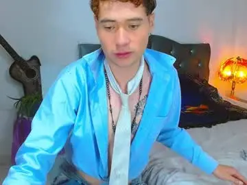 Chaturbate Live Sex Cam of _santi2