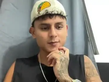 Chaturbate Live Porn of bob_pettersonn