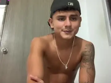 Chaturbate Adult Video Chat of bob_pettersonn