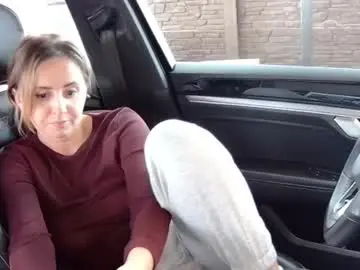 Chaturbate Live Sex Cam of georgiapeachgirl