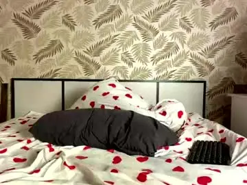 Chaturbate Live Sex Cam of honeymiraa