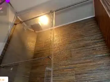 Chaturbate Live Sex Cam of mia_scarlet69