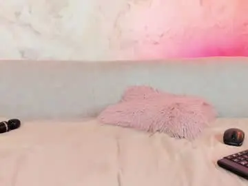 Chaturbate Live Sex Cam of nicollee_brown_