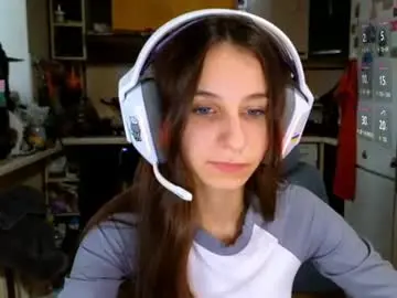 Chaturbate Live Sex Cam of _nika_kik