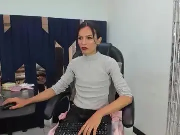 Chaturbate Live Sex of aisha_hotts777