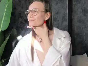 Chaturbate Nude Webcam of lillian_white1