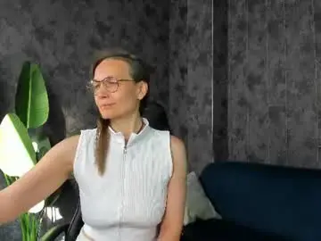 Chaturbate Nude Webcam of lillian_white1