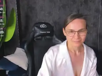 Chaturbate Adult Video Chat of lillian_white1