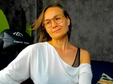 Chaturbate Live Porn of lillian_white1