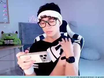 Chaturbate Live Sex Cam of nico_cruz